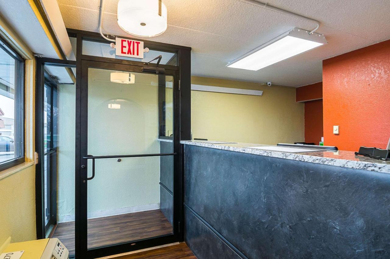 Econolodge Chicago Саут Холанд Екстериор снимка